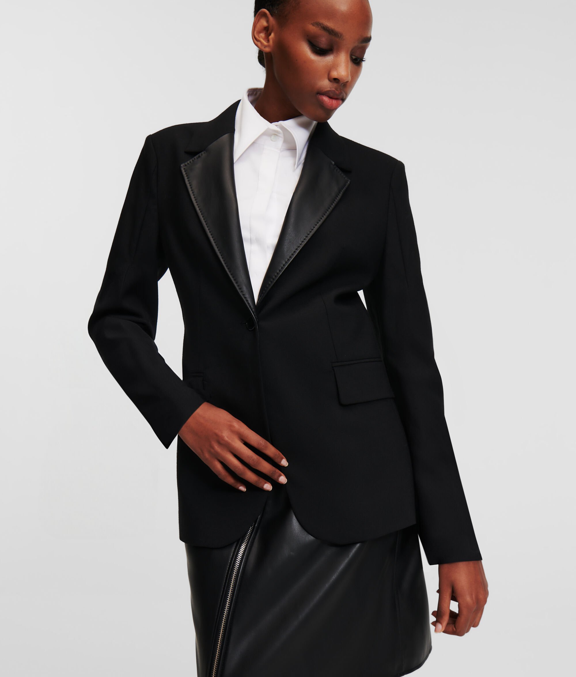 (image for) Well-Designed FAUX-LEATHER LAPEL BLAZER